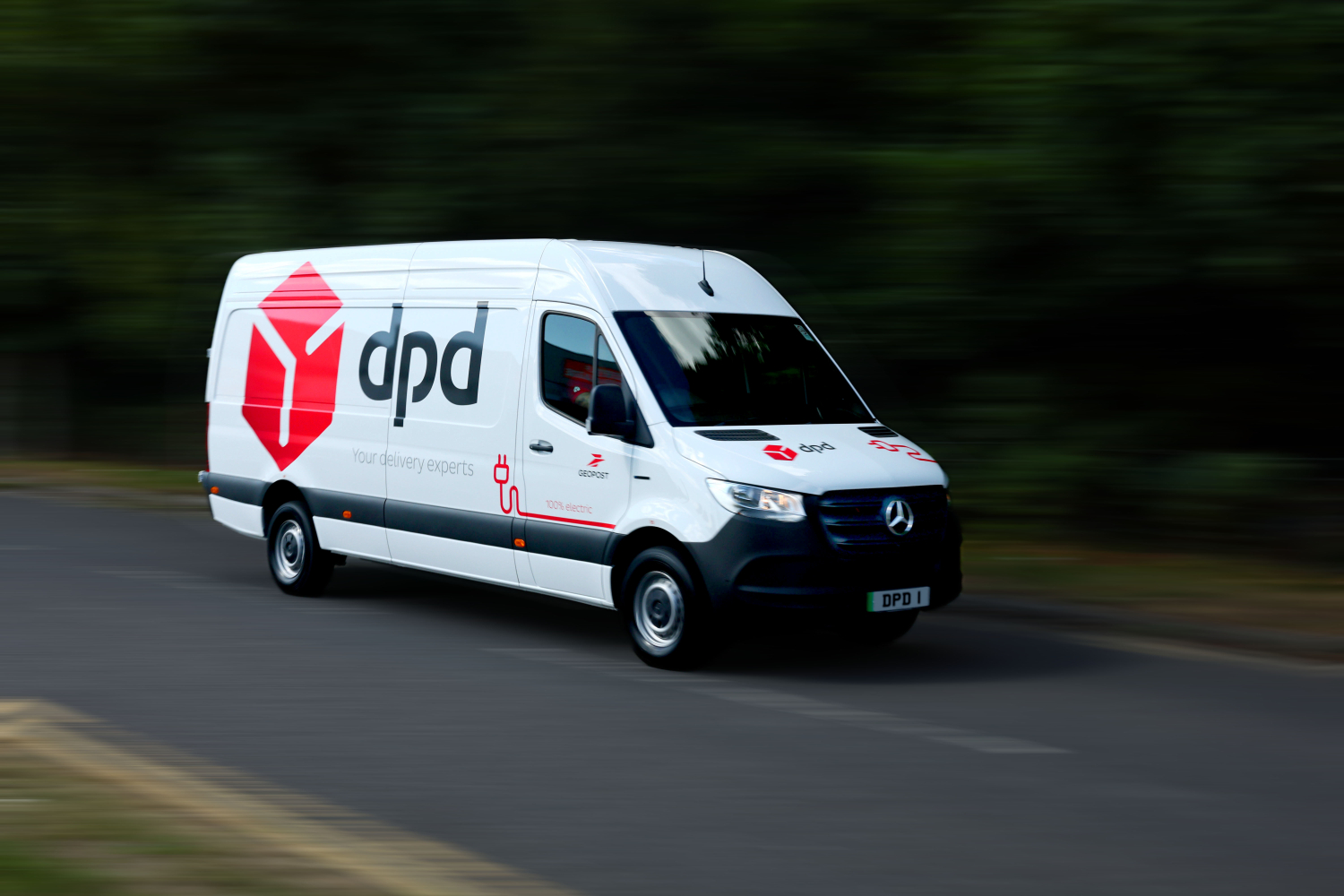 DPD chooses Mercedes-Benz Vans for new EVs